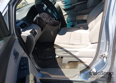 2011 Honda Odyssey Ex-L z USA, uszkodzony, nr VIN 5FNRL5H67BB051195